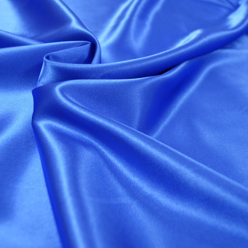 Tissu satin bleu royal